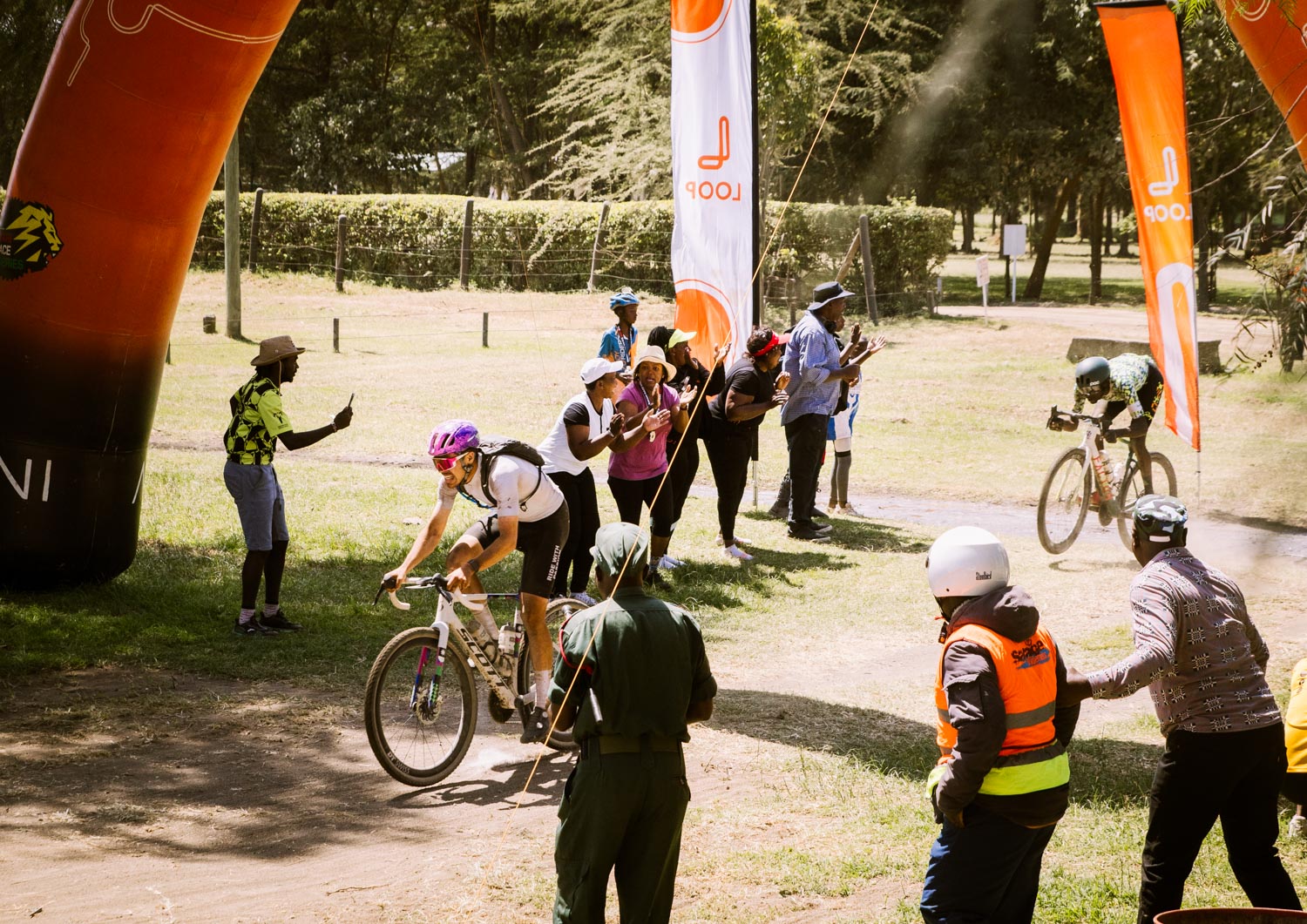 Lukas Malezsewski in the lead during Safari Gravel