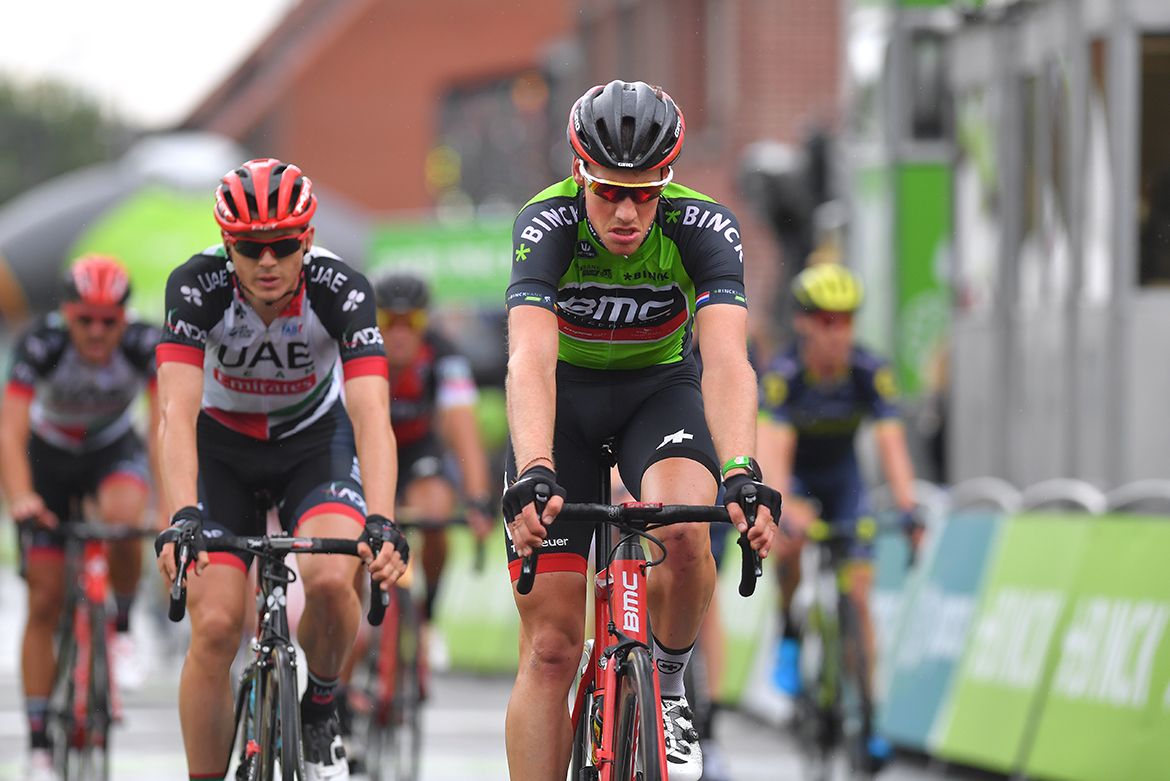 Stefan Kung finished safely in the bunch to retain the overall lead