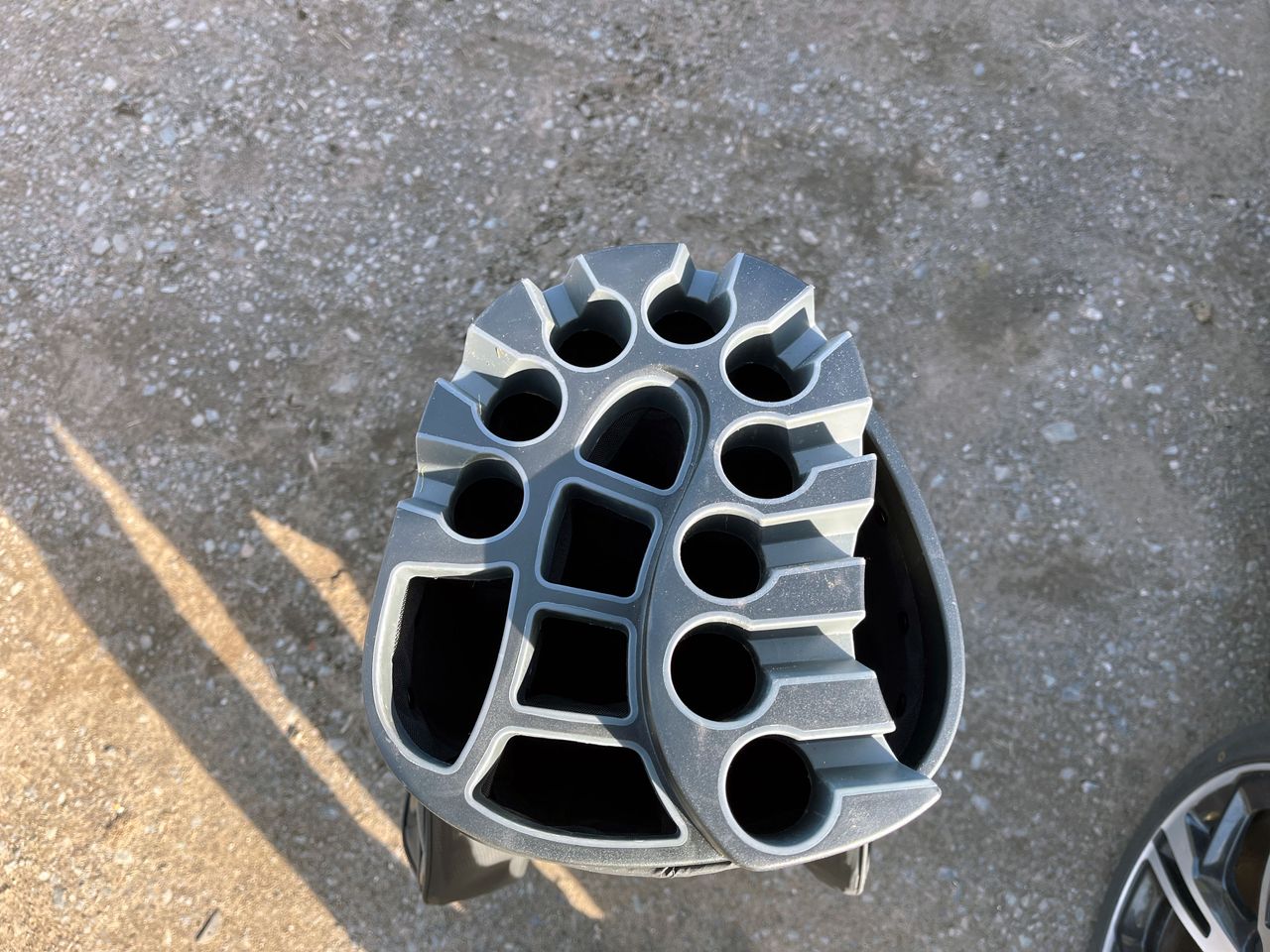 A view of the Motocaddy Protekta divider without golf clubs in it
