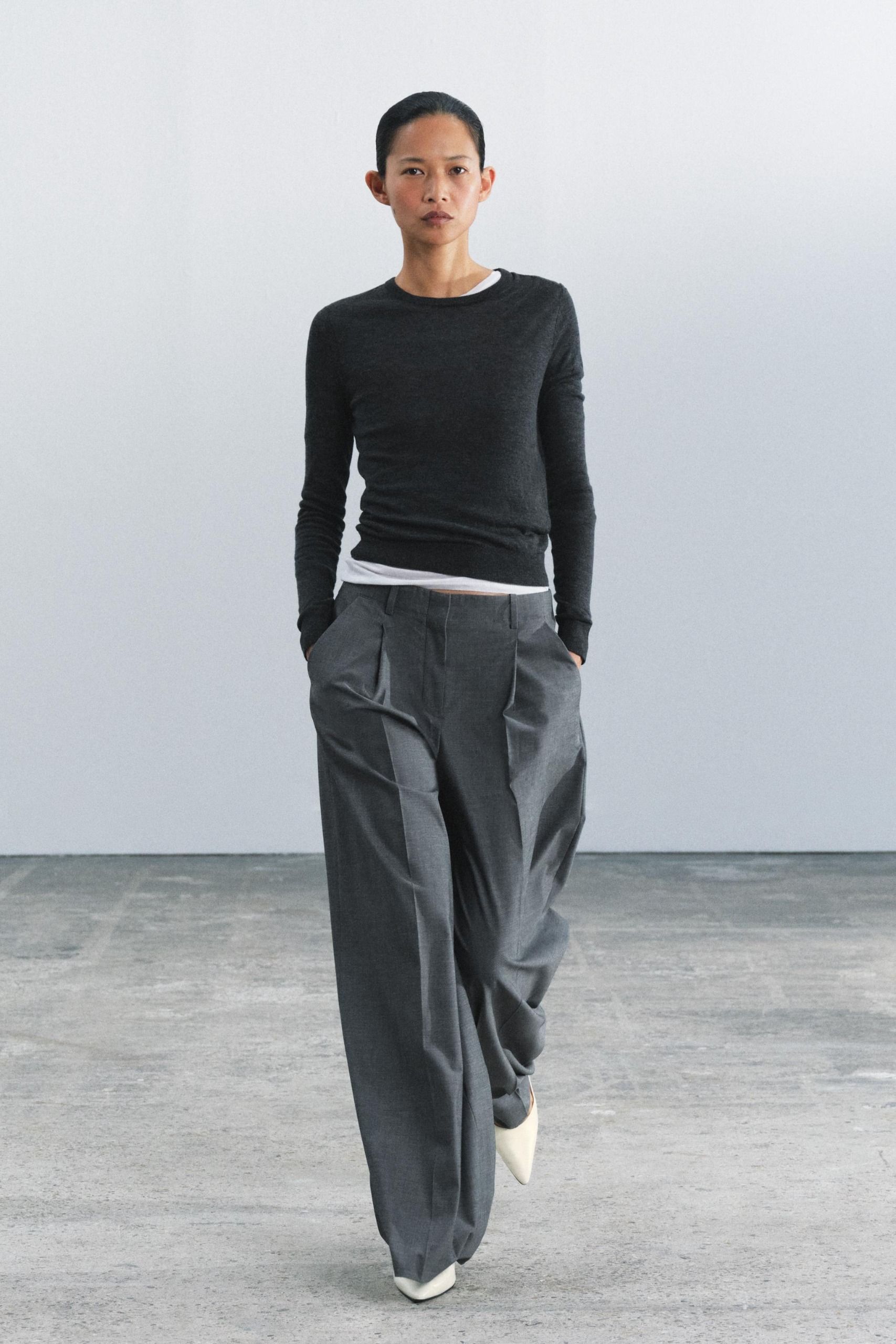 Zw Collection Pleated Trousers - Grey - Xs