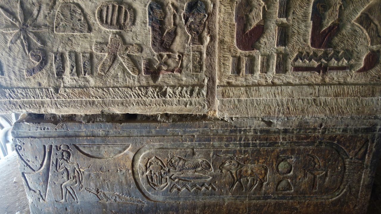A column before restoration