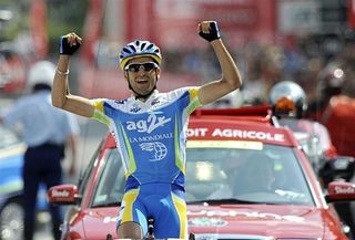 Cyril Dessel (AG2R La Mondiale) put in a heroic effort to win the stage.