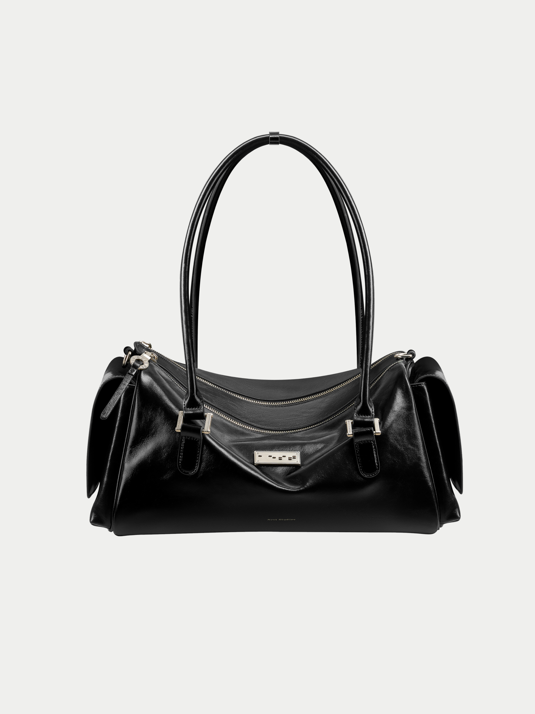 Capture Large Shoulder Bag - Black / L