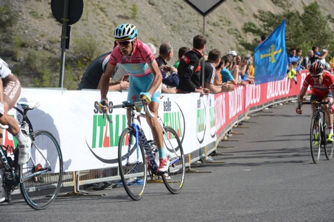 Vincenzo Nibali (Astana) nears the finish of stage 11