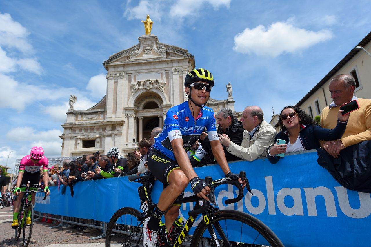 Esteban Chaves lined up with his customary smile despite yesterday's disastrous stage