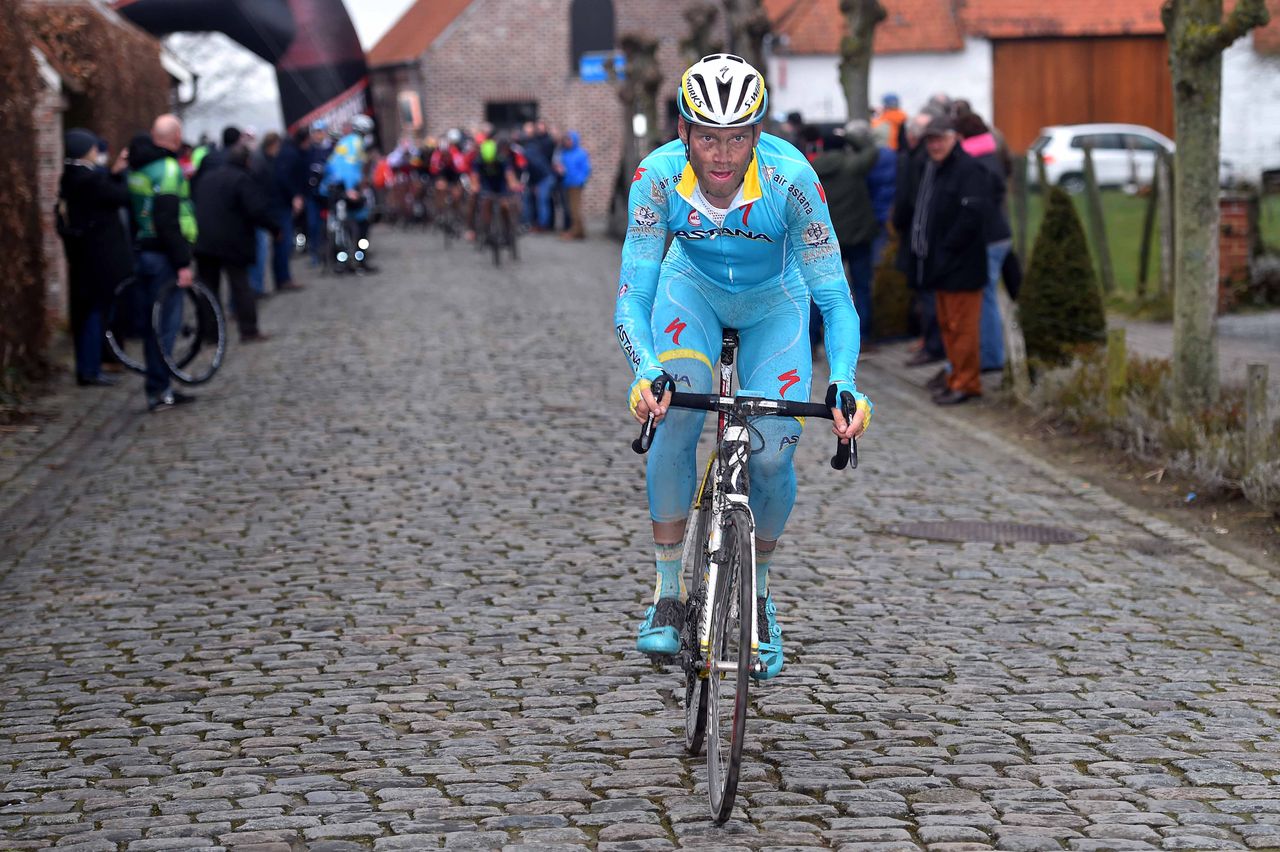 Lars Boom (Astana) on the attack in Dwars door Vlaanderen