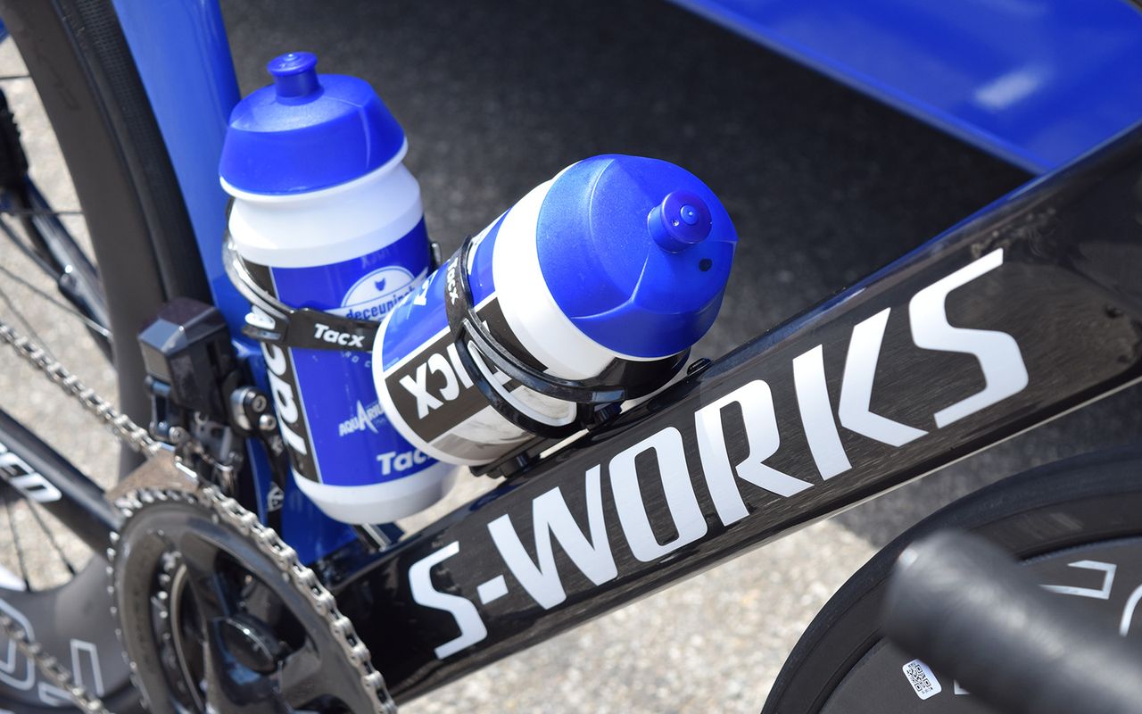 Deceuninck-QuickStep use Tacx Ciro bottle cages