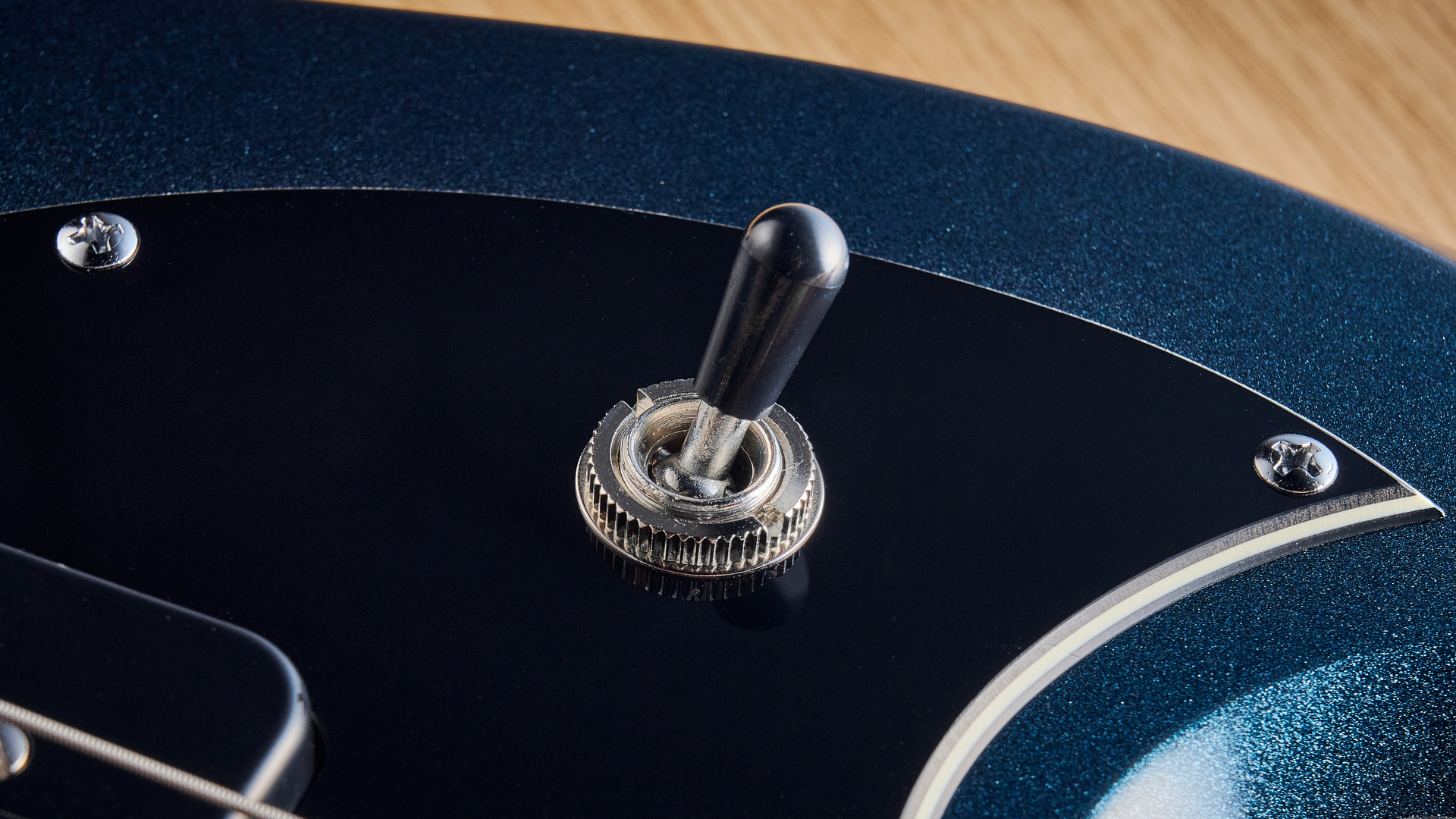 The toggle switch on the Baum Carve electric guitar