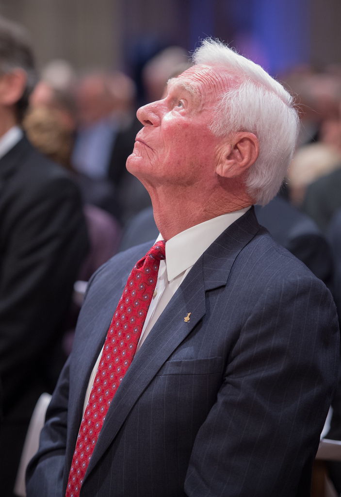 Celebrating Neil Armstrong: National Cathedral Memorial ...