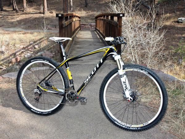 Scott's Scale 29 RC is a blazingly fast and light 29er but also remarkably composed in general trail riding situations.