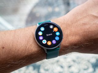 Galaxy watch 2024 active 2 features