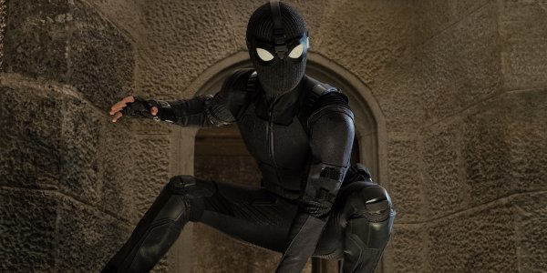 Spider-Man: Far From Home showing off Spidey&#039;s stealth suit