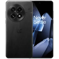 OnePlus 13 w/ OnePlus magnetic charger & case