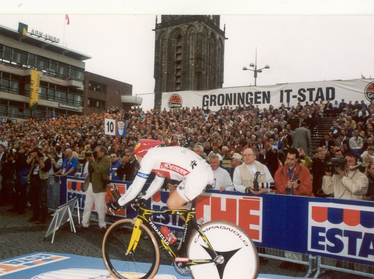 The Giro started in Groenigen, Netherlands, in 2002
