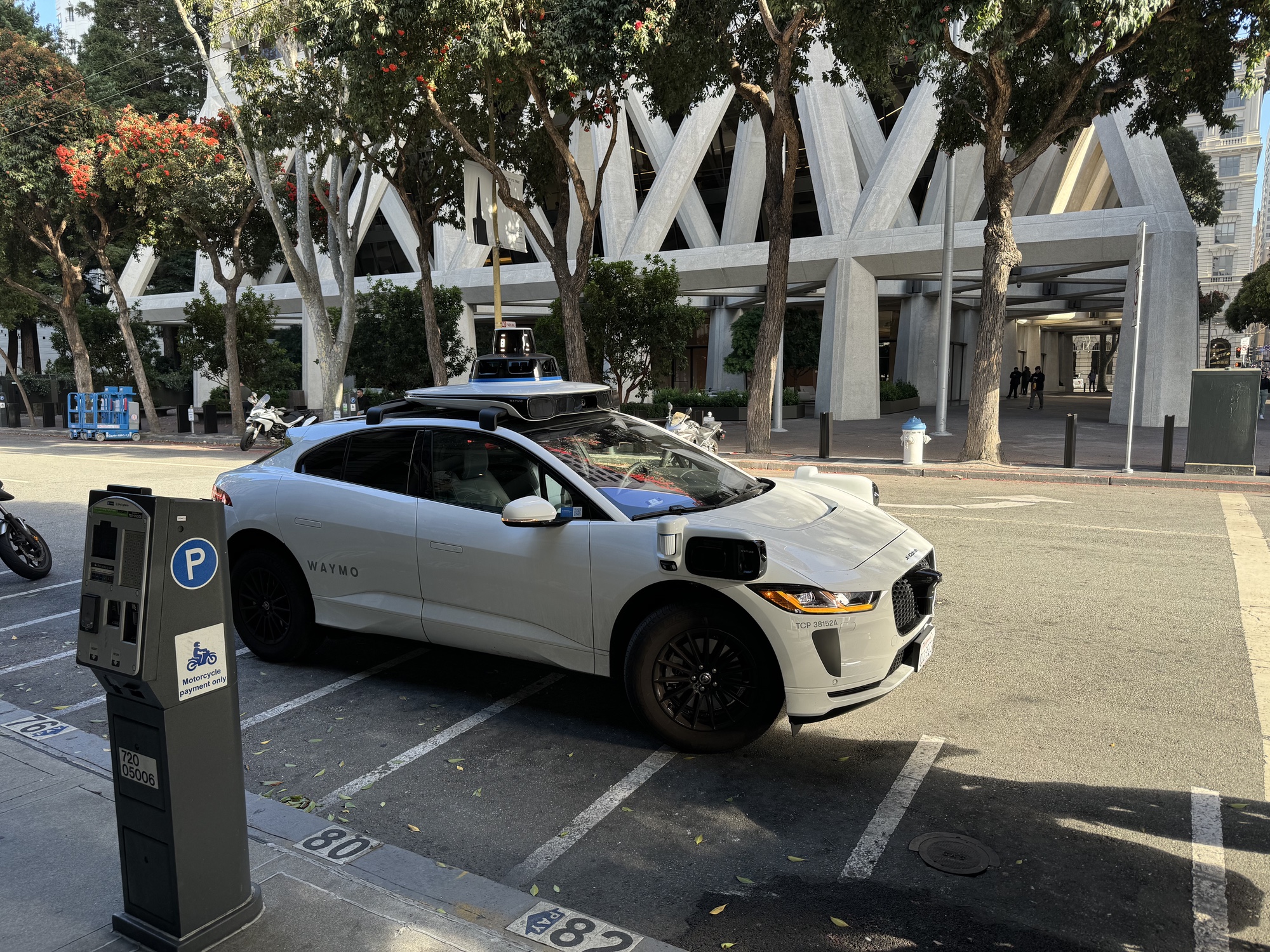 waymo driverless car shot by iphone 15 pro