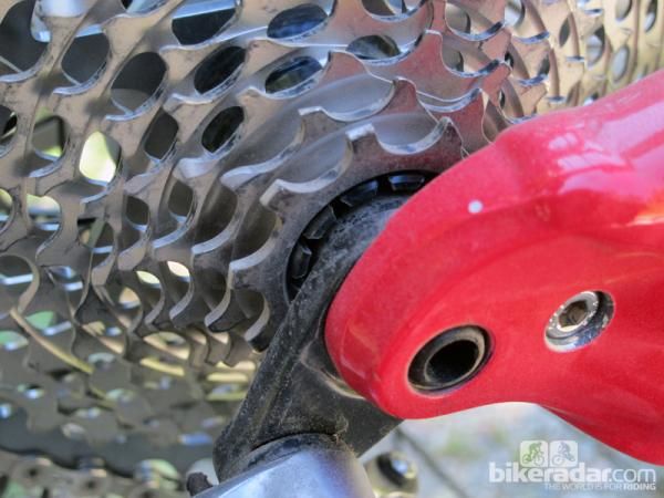 The new SRAM XX1 cassette doesn't use a lockring so much as a locking tube. The threads are built into the base of the driver body, not the end.