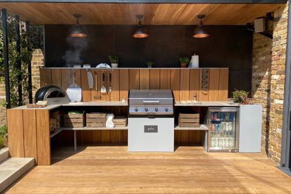 How to design an outdoor kitchen: layout options, materials and must ...