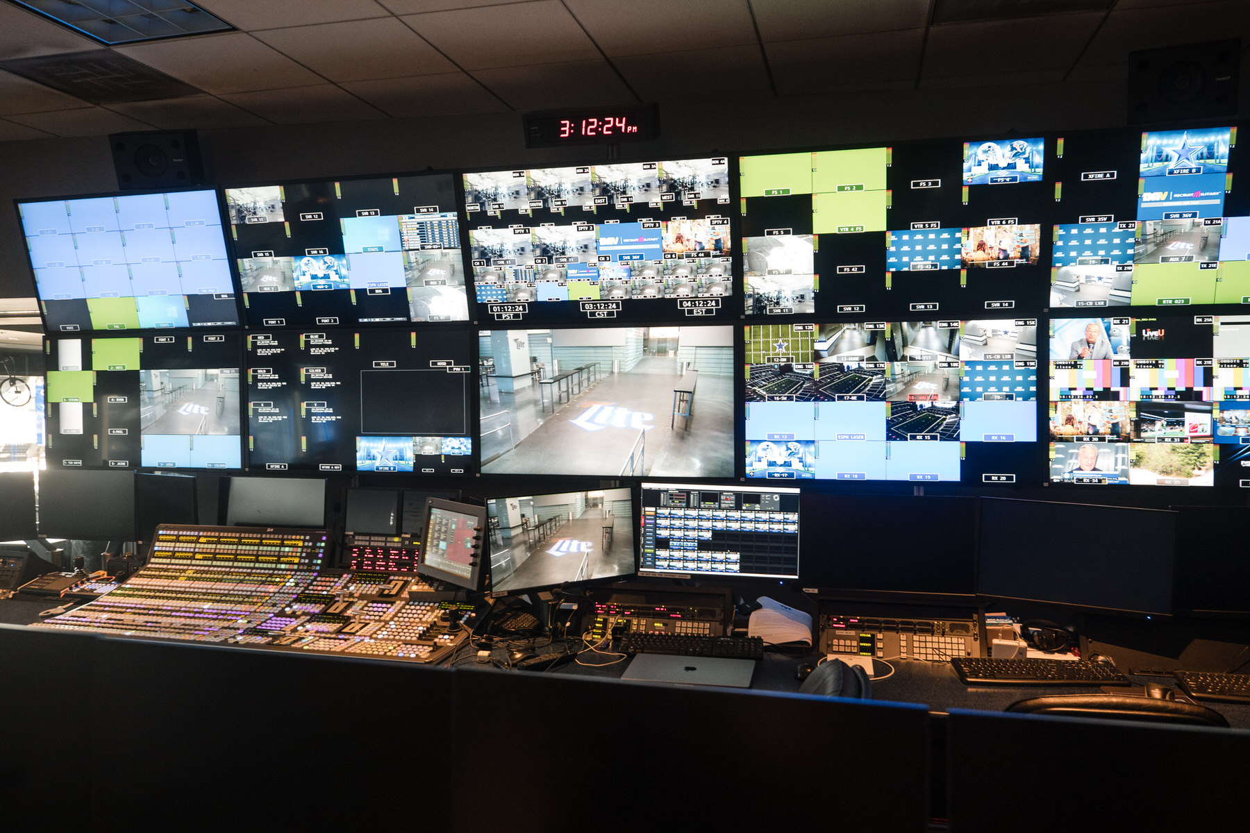 An aerial view of the Dallas Cowboys AT&T Stadium and control room.