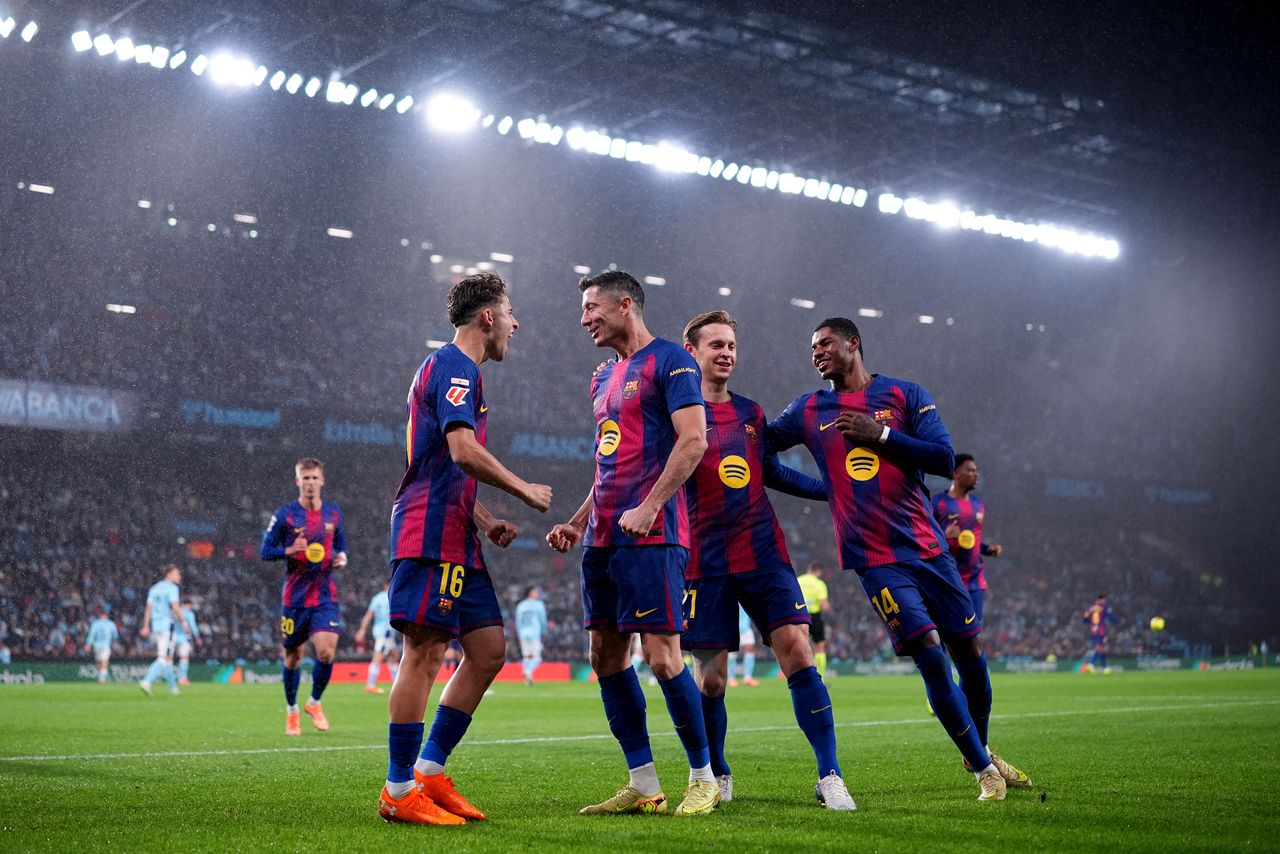 Barcelona kejar pemain rival menjelang kepergian Lewandowski: laporan