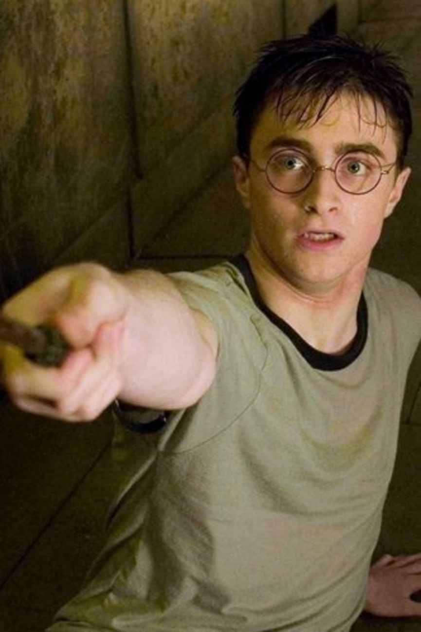 30-bespectacled-characters-on-film-11-1556696036-xCDa-column-width-inline