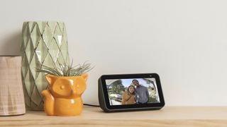 Amazon Echo Show 5 is a smart screen that costs just £80