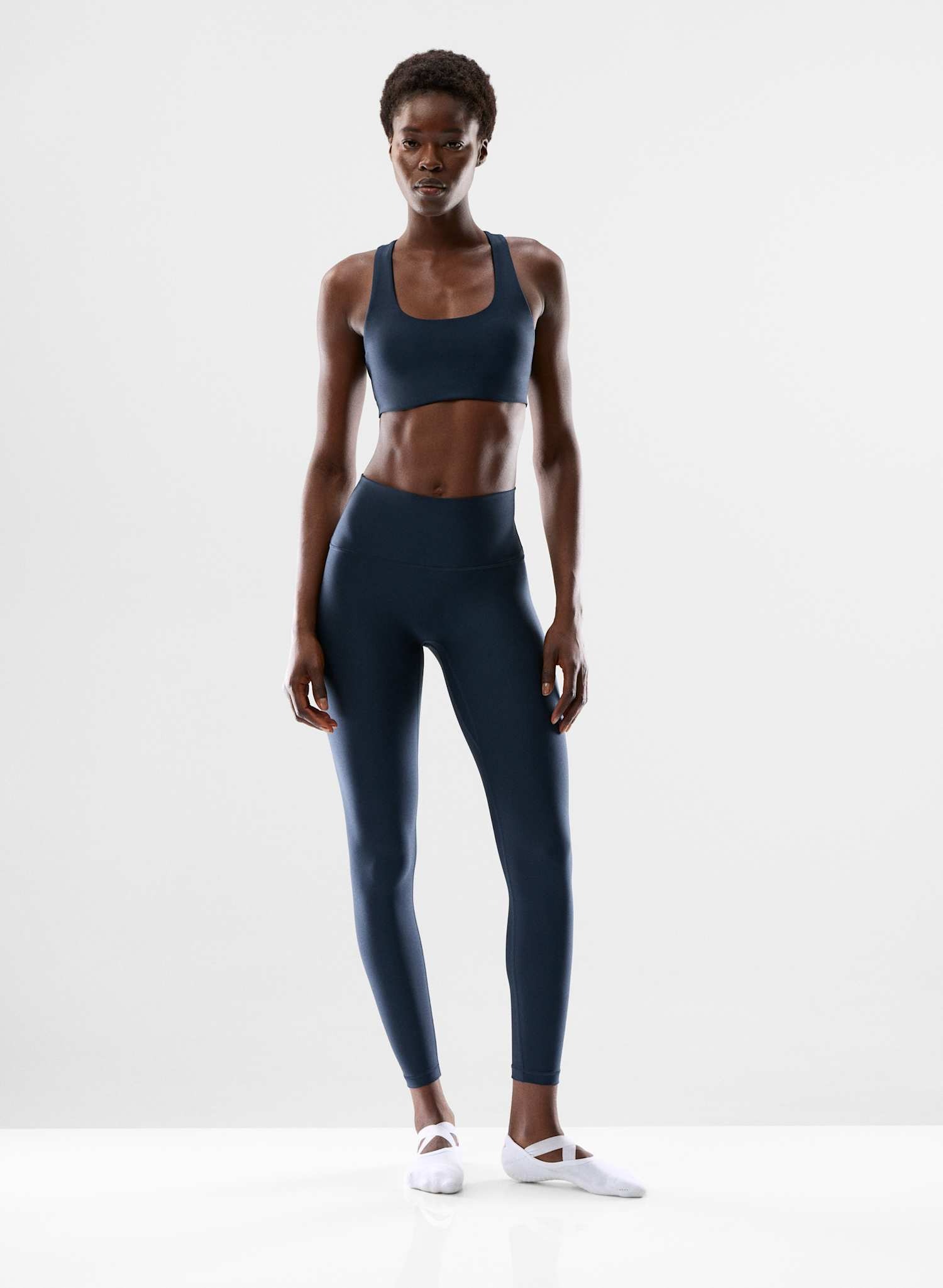 aritzia, GloTone Cheeky Infinite Hi-Rise Leggings