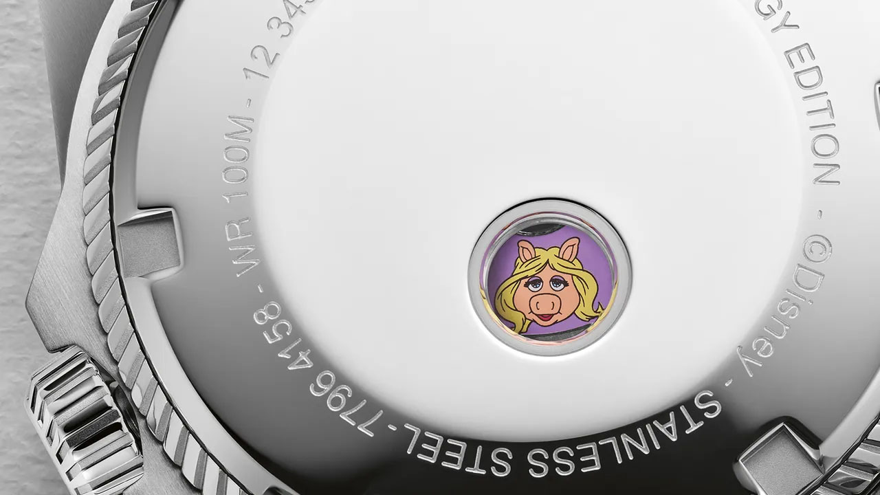Orris has a Miss Piggy watch - yep, from the Muppets