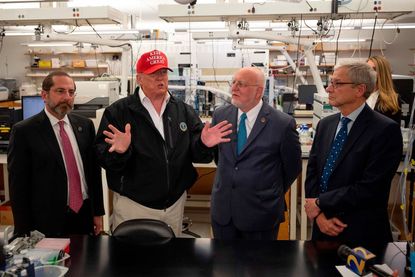 Trump with HHS Secretary Alex Azar and the CDC director