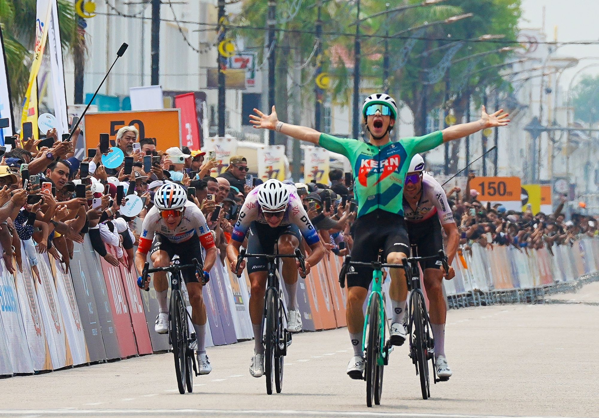 cyclingnews.com - Simone Giuliani - Nil Gimeno snares first professional win at stage 7 of Le Tour de Langkawi to Batu Pahat