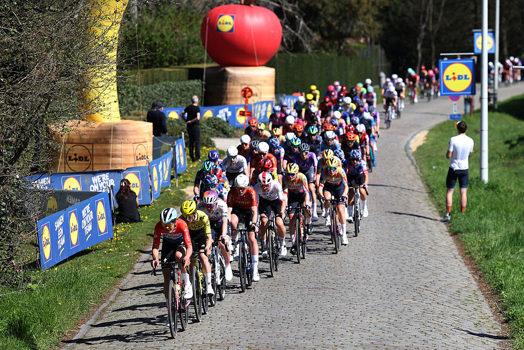 SCHOTEN, BELGIUM - APRIL 08: A general view of the peloton competing during the 6th Scheldeprijs 2026, Women's Elite a 130.3km one day race from Schoten to Schoten / #UCIWWT / on April 08, 2026 in Schoten, Belgium. (Photo by Rhode Van Elsen/Getty Images)