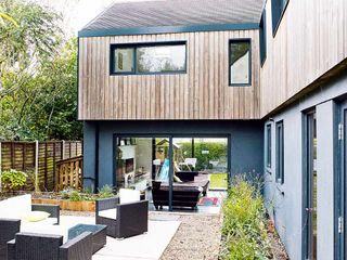 House design with glazing to maximise space