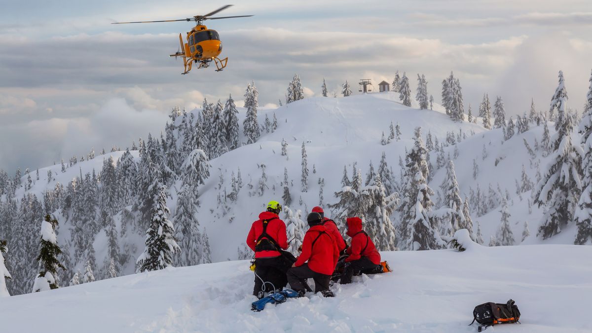 hiking whistles: mountain rescue