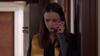 Rory on the phone in Gilmore Girls