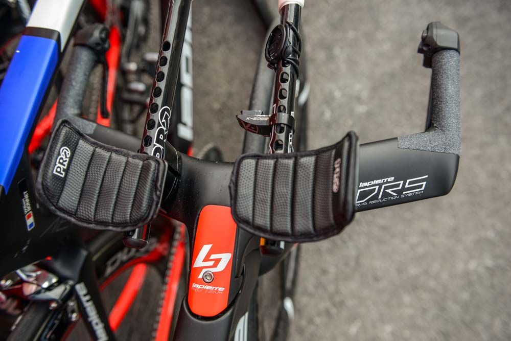 The cockpit of the Lapierre Aerostorm DRS