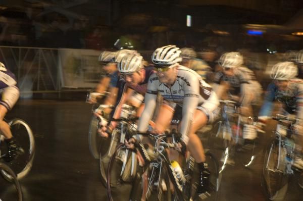 Riders jockey for position in the women's race