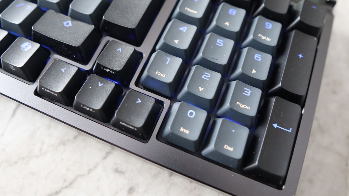 Asus ROG Azoth 96 HE on a desk.