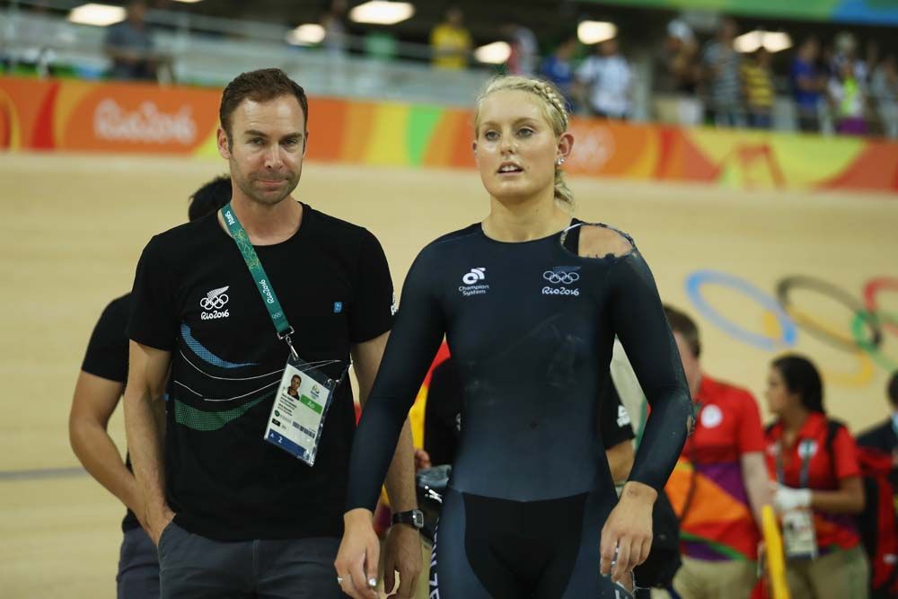 Olivia Podmore of New Zealand crashed but got up