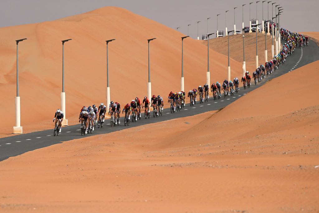 LIWA PALACE ABU DHABI UNITED ARAB EMIRATES FEBRUARY 17 A general view of the peloton competing during the to the 7th UAE Tour Stage 1 a 138km stage from Madinat Zayed Shams Solar Park to Liwa Palace UCIWWT on February 17 2025 in Liwa Palace Abu Dhabi United Arab Emirates Photo by Dario BelingheriGetty Images