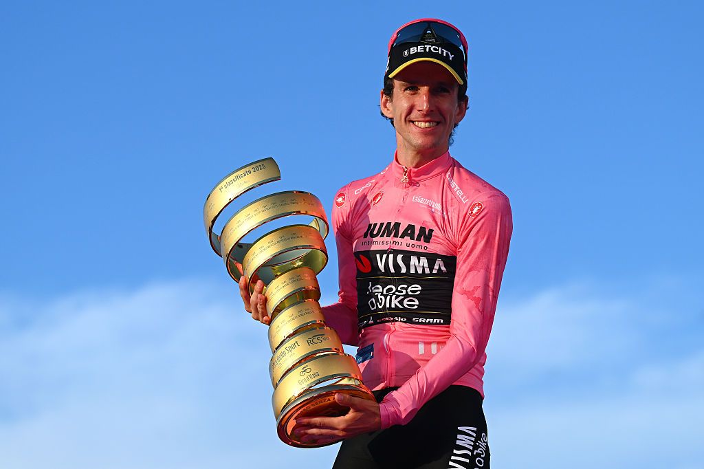 'I'd love to come back' - Simon Yates love for the Giro d'Italia fuels desire to defend maglia rosa