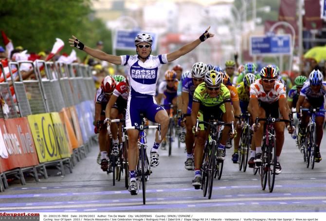Alessandro Petacchi wins stage 14 of the 2003 Vuelta in Valdepenas