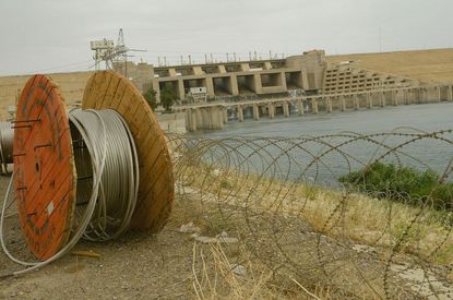 ISIS just took control of Iraq's largest hydroelectric dam
