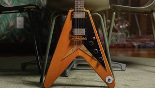 Gibson&#039;s Joe Bonamassa “Amos” 1958 Flying V Collector&#039;s Edition