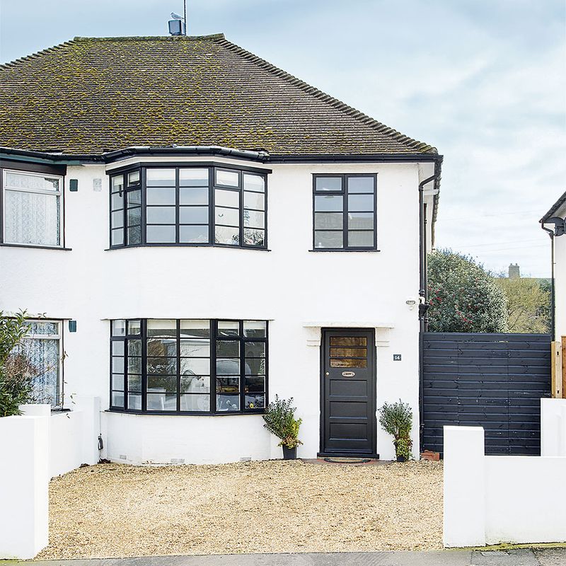 Articles by Sarah Handley | Ideal Home