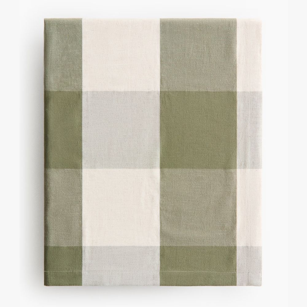 green gingham tablecloth