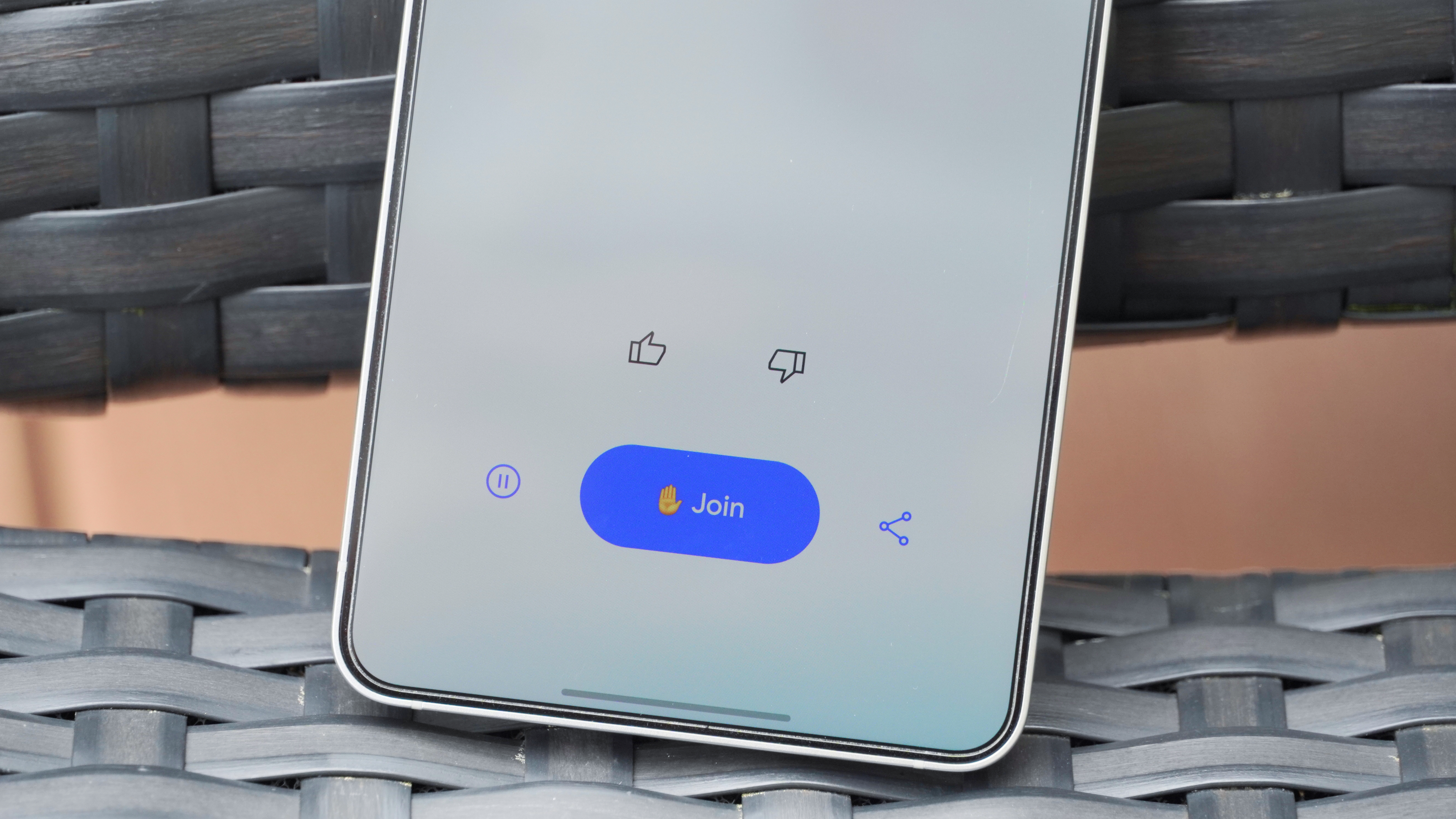 The button in the NotebookLM app for Android that lets you join an Audio Overview conversation.