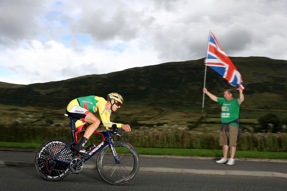 Ramunas Navardauskas swapped his Bahrain-Merida colours for the Lithuania national squad colours