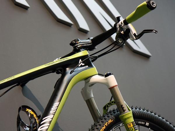 The still-in-development carbon Canyon 29er features a tapered head tube and routing for a dropper seatpost.