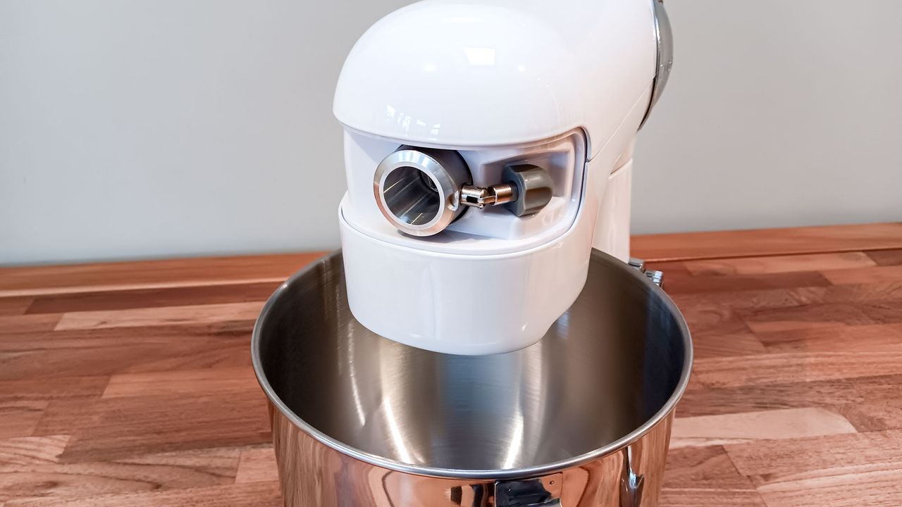 Front hub for accessories on Cuisinart Precision stand mixer