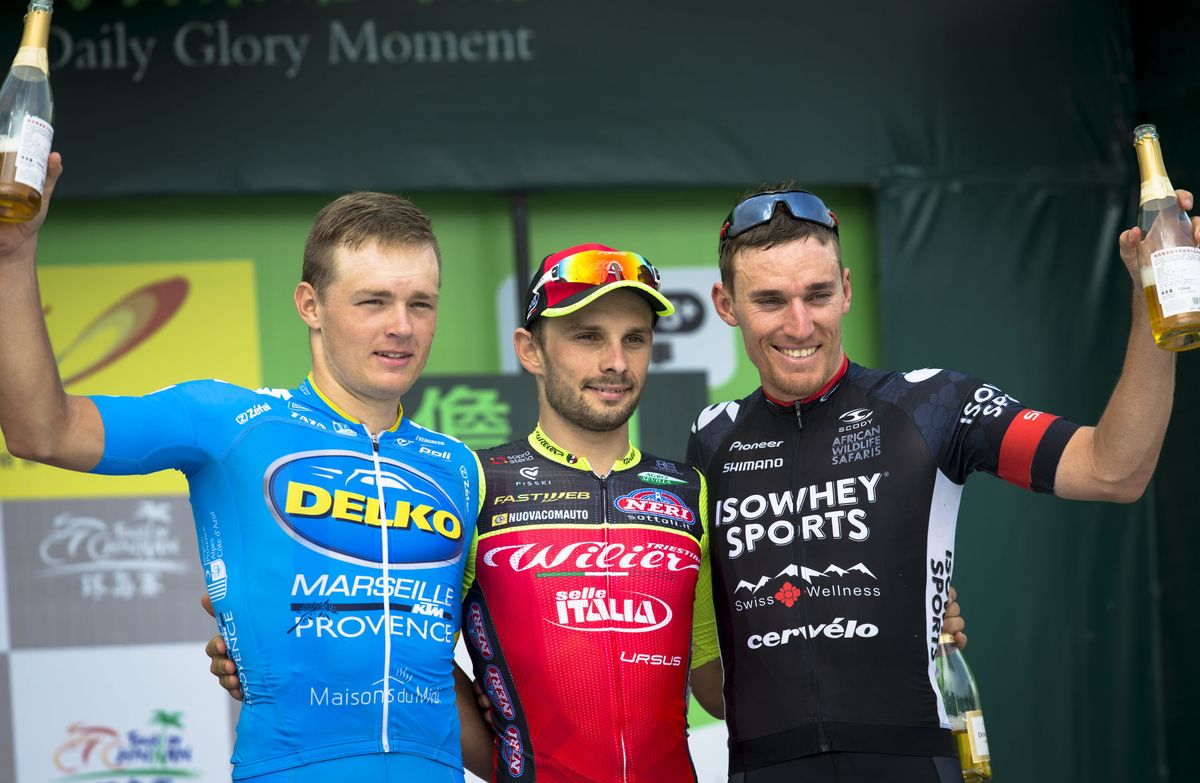 Jakub Mareczko flanked by Martin Laas and Anthony Giacoppo