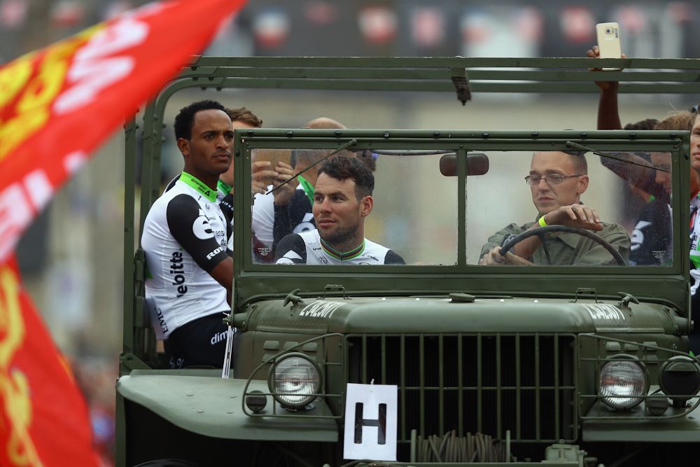 Mark Cavendish got a front seat as Dimension Data get a ride to the team presentation